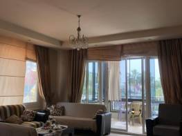 ÇEŞMELİ'DE SATILIK FULL EŞYALI FULL YAPILI YAZLIK DAİRE 