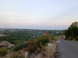 KÖSBUCAĞI'NDA SATILIK DENİZ MANZARALI TARLA